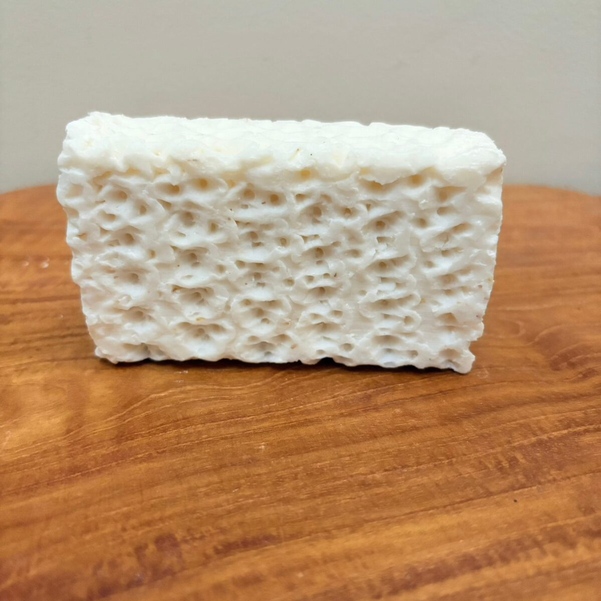 img_3448 Savon gommage exfoliant au lait d’ânesse