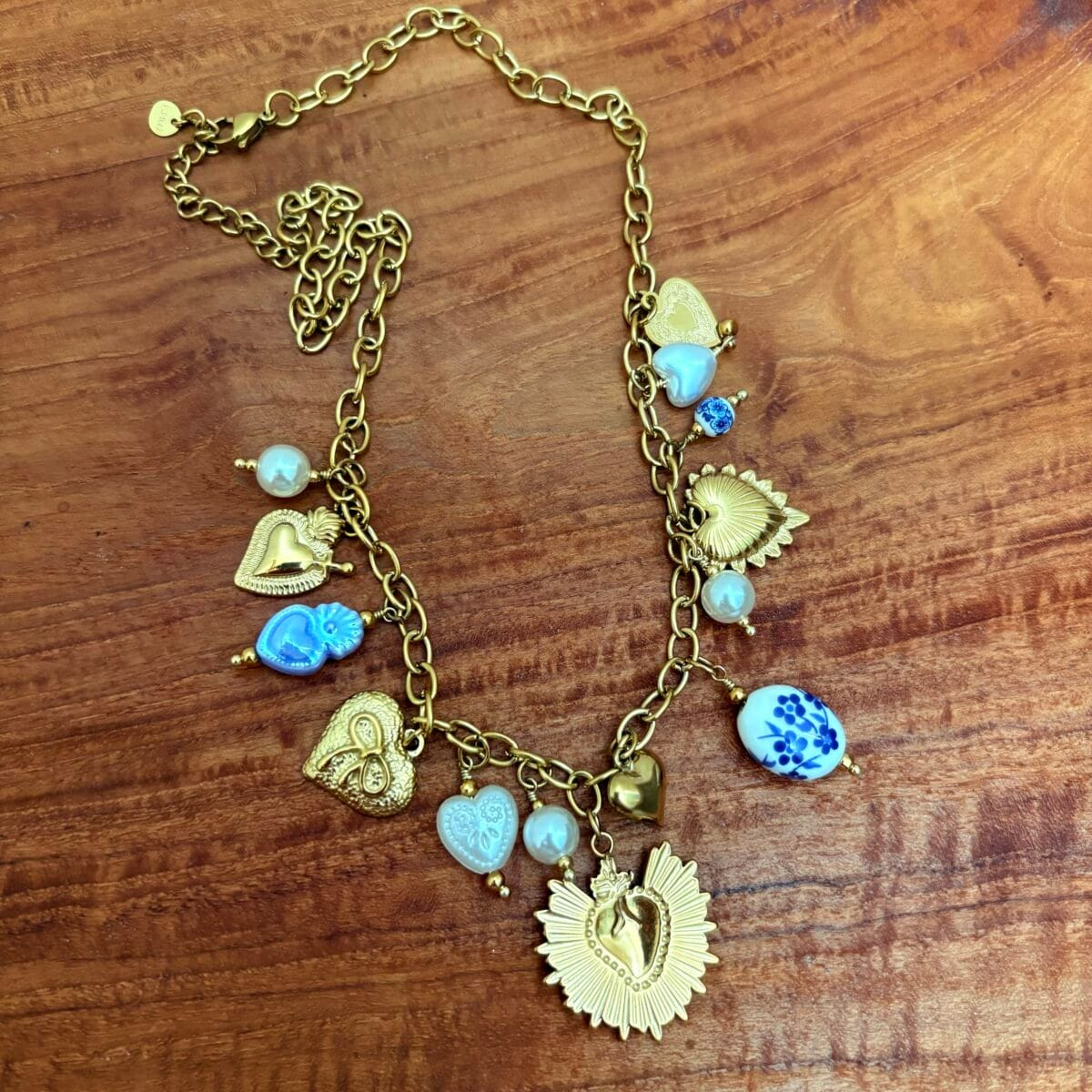 img_4048 Collier Cœurs ex-voto - type 2