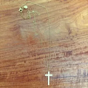 Collier croix doré