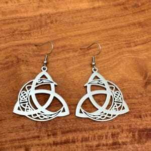 img_5564 Boucles d’oreilles Triquetra – Raffinement celtique