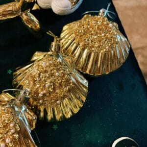temp_image_4778ec2e-eba4-4874-bd8c-3c75ad5f8b6c Coquillage à suspendre - gamme dorée